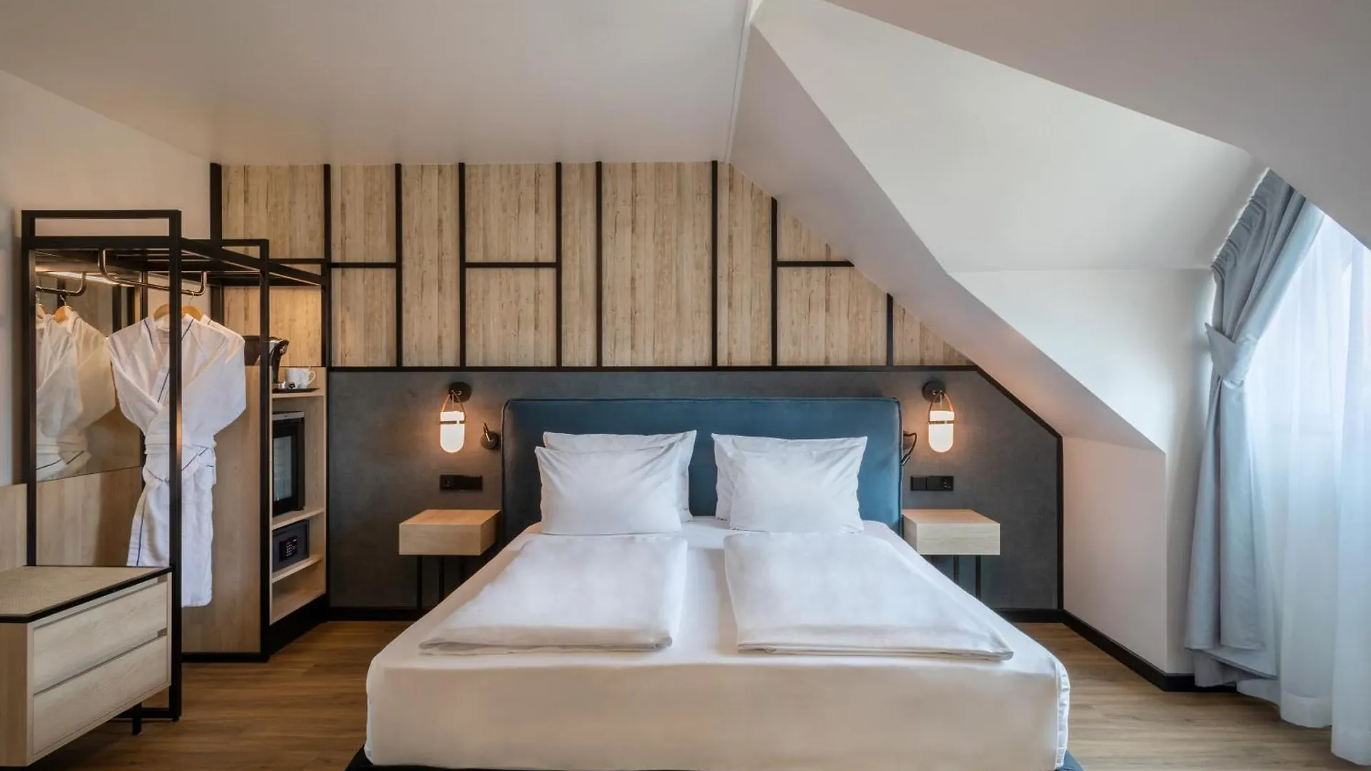 Hotel Muenchen City Center Affiliated By Melia 4*, Munich